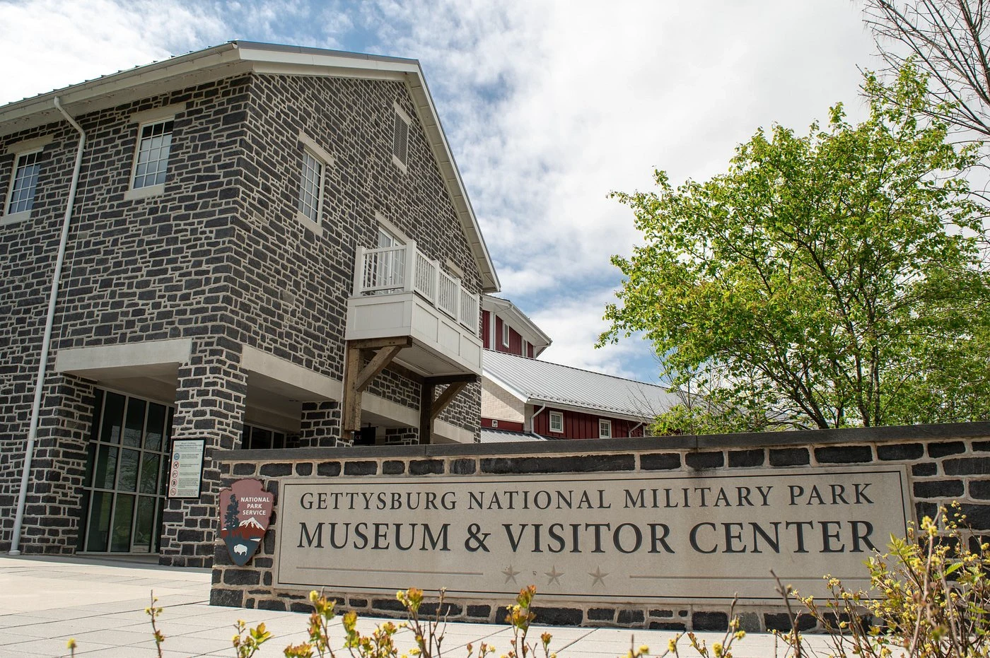 The entrance to Gettysburg National Military Park Museum and Visitor Center